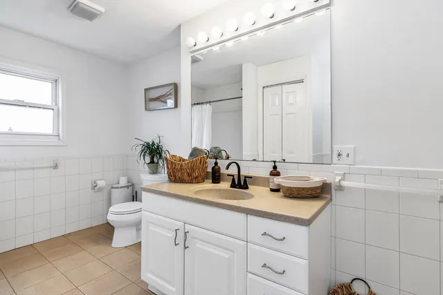 $469,000 | 66 Plummer Avenue, Unit 3, Winthrop, MA 02152