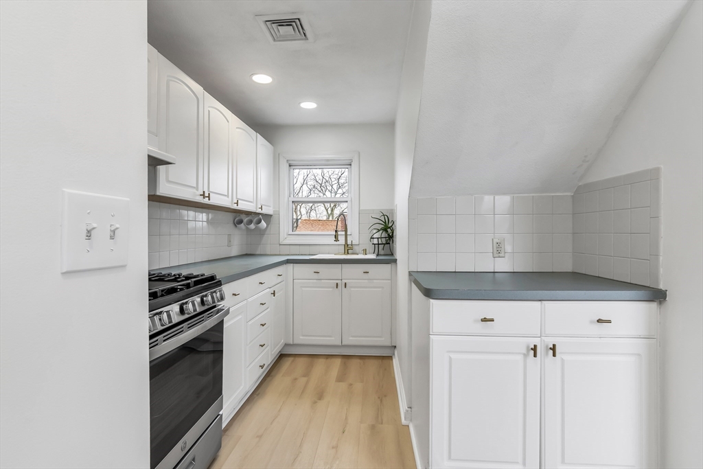 66 Plummer Avenue, Unit 3 Winthrop, MA 02152 - Photo 8 of 33