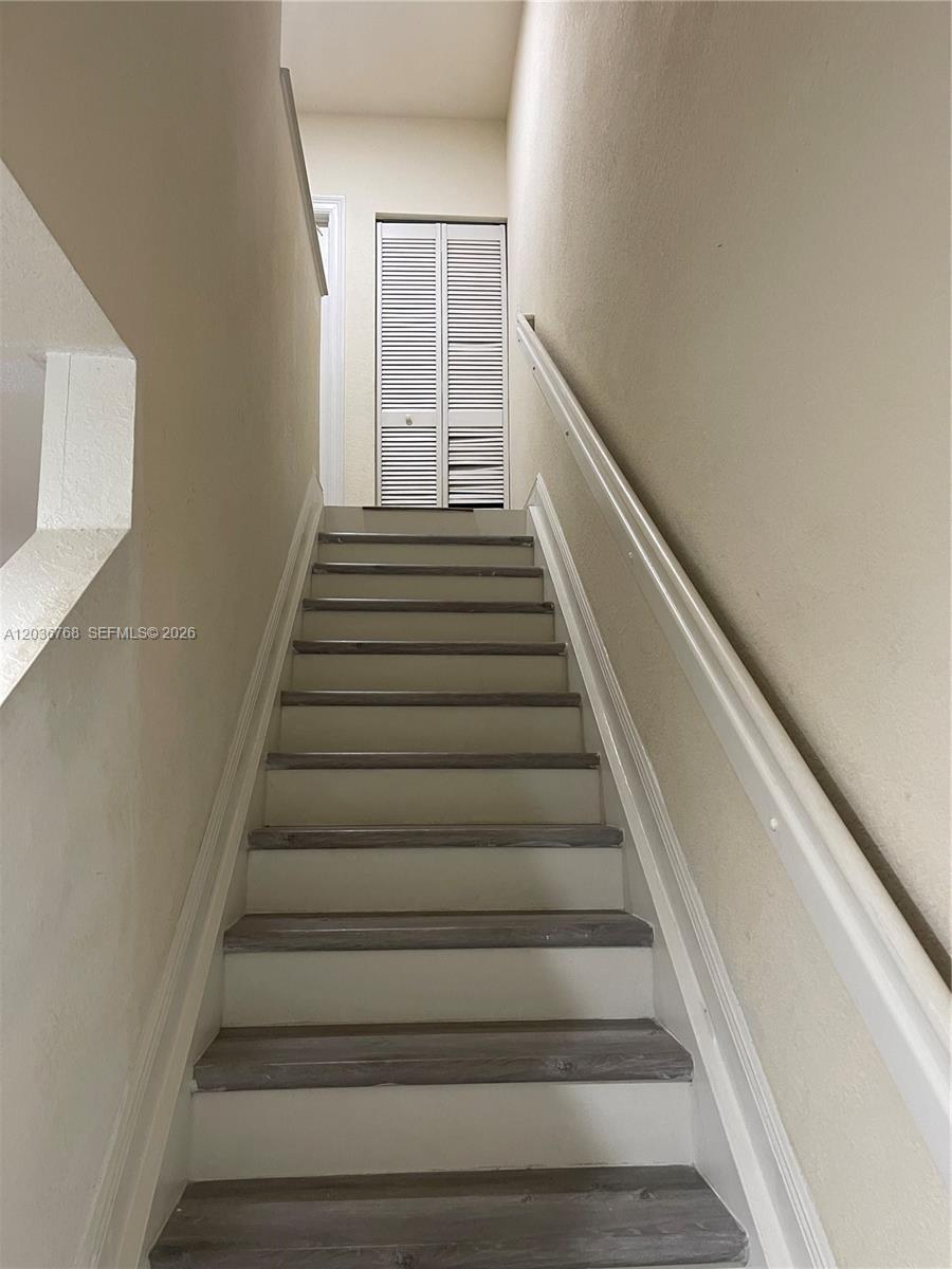 2432 Southwest 99th Way Miramar, FL 33025 - Photo 11 of 17 a view of entryway