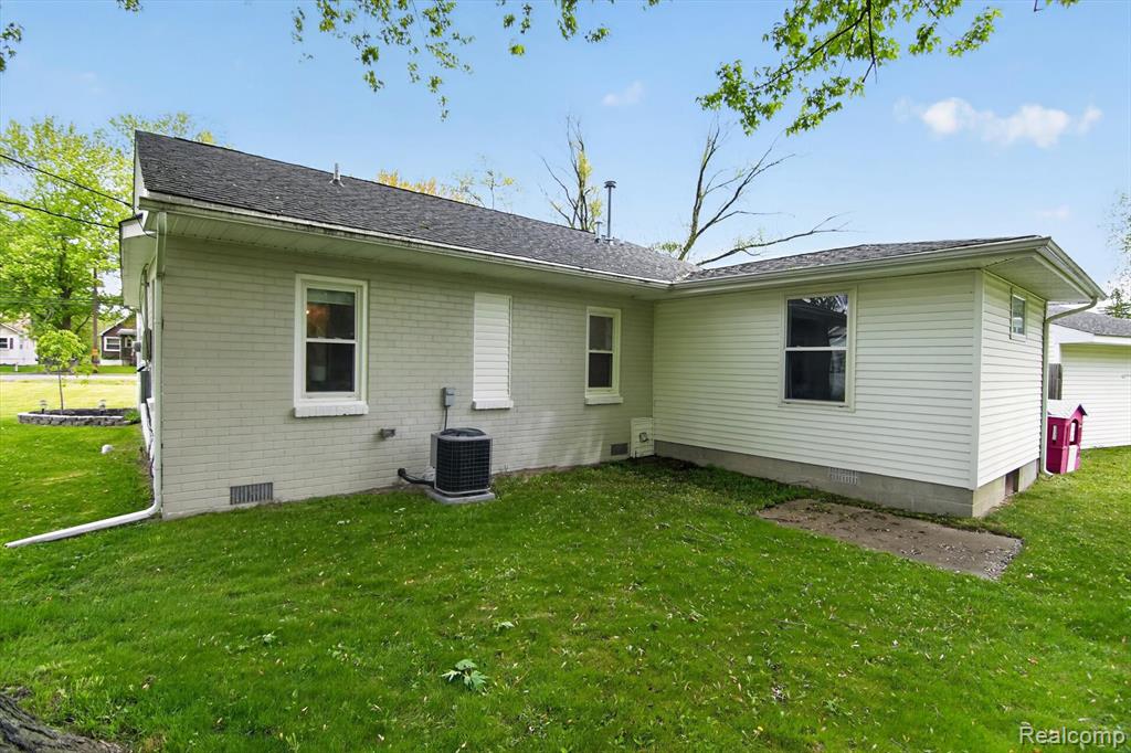 1020 Savage Road Belleville, MI 48111 - Photo 42 of 49 Gallery Image 42