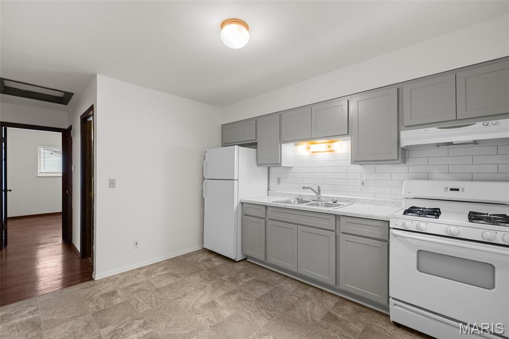 3557 High Drive St. Ann, MO 63074 - Photo 11 of 15