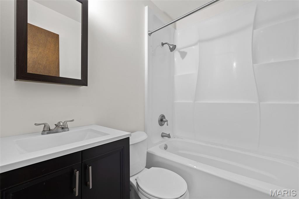 3557 High Drive St. Ann, MO 63074 - Photo 9 of 15