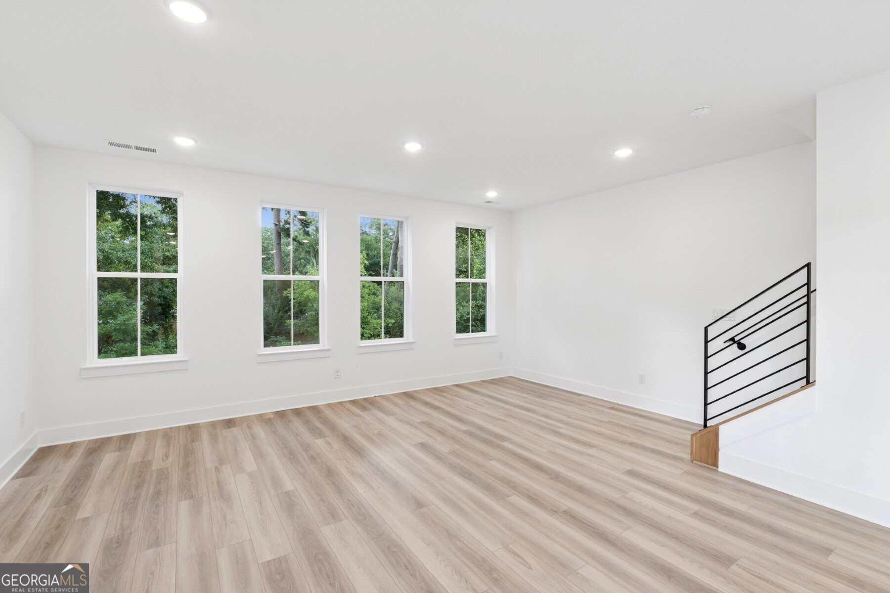 650 Memphis Drive Decatur, GA 30079 - Photo 10 of 19 Gallery Image 10