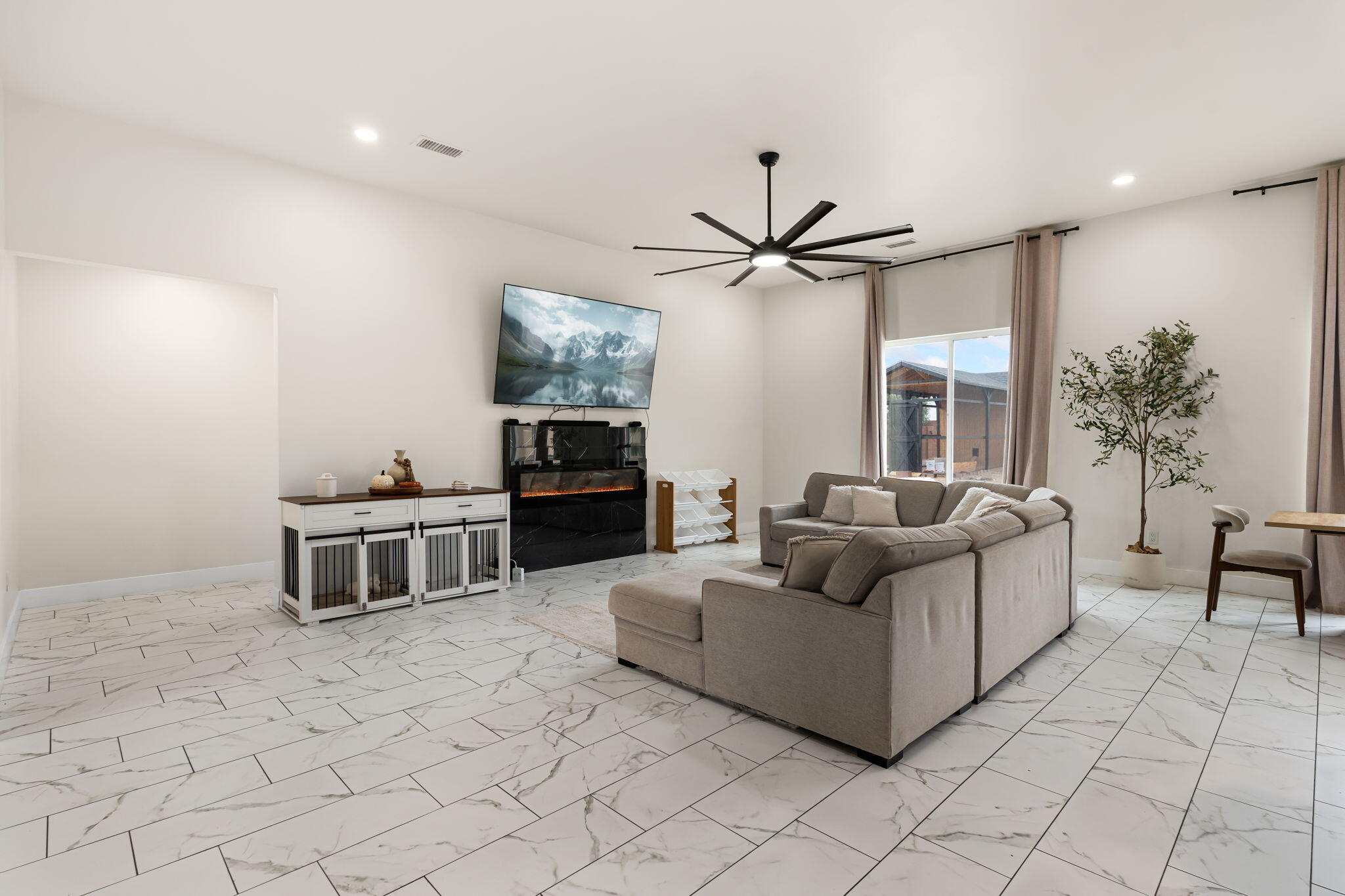 825 3rd Street Northeast Rio Rancho, NM 87124 - Photo 9 of 39 Gallery Image 9