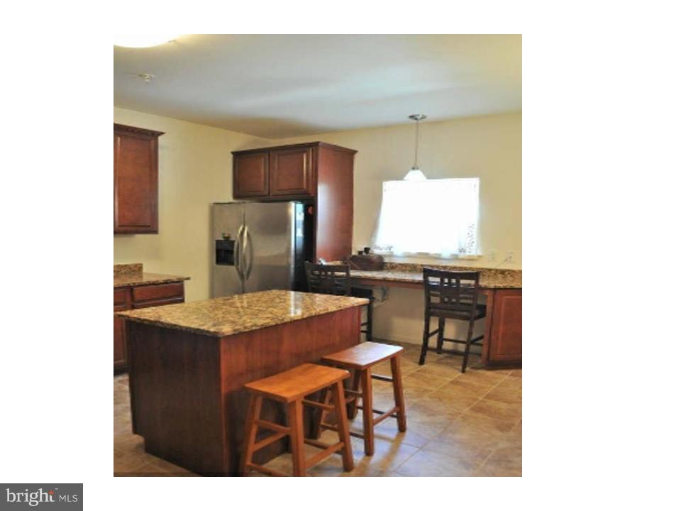 8818 Tall Cedars Lane Clinton, MD 20735 - Photo 5 of 23 Kitchen