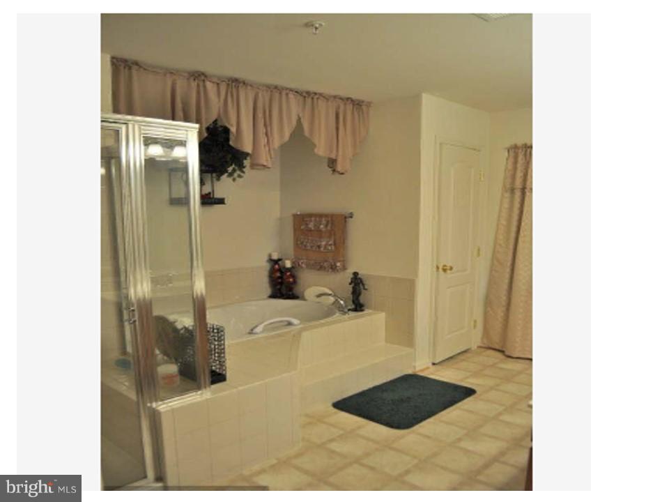 8818 Tall Cedars Lane Clinton, MD 20735 - Photo 10 of 23 Bedroom (Master)
