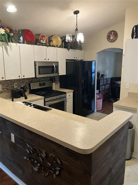 28511 Seashell Court Wesley Chapel, FL 33545 - Photo 5 of 12