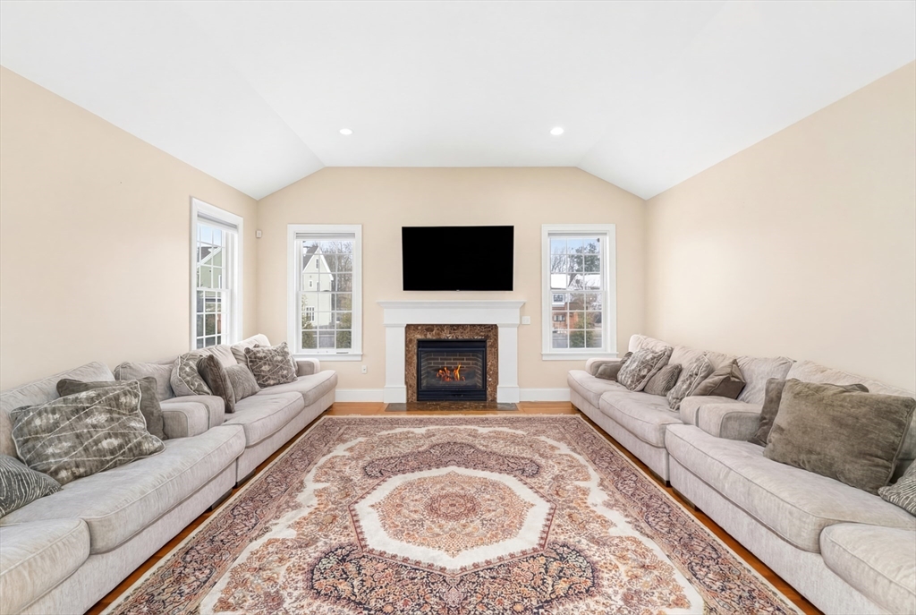 50 Sterling Road Needham, MA 02492 - Photo 14 of 42