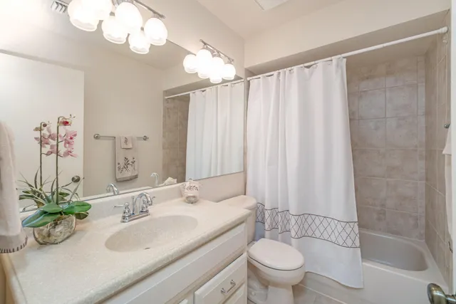 $6,000 | 135 Old Meadow Way, Palm Beach Gardens, FL 33418