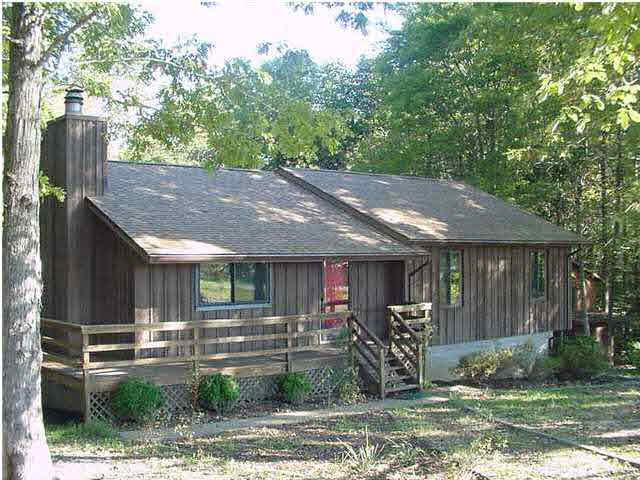 7622 Albevanna Spring Road Scottsville, VA 24590 - Photo 1 of 6 Front of house