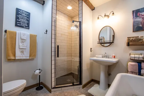 $736,000 | 102 Highwater Road, Waverly, TN 37185