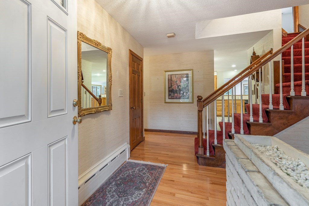 511 Chadwick Road Haverhill, MA 01835 - Photo 4 of 36 Gallery Image 4