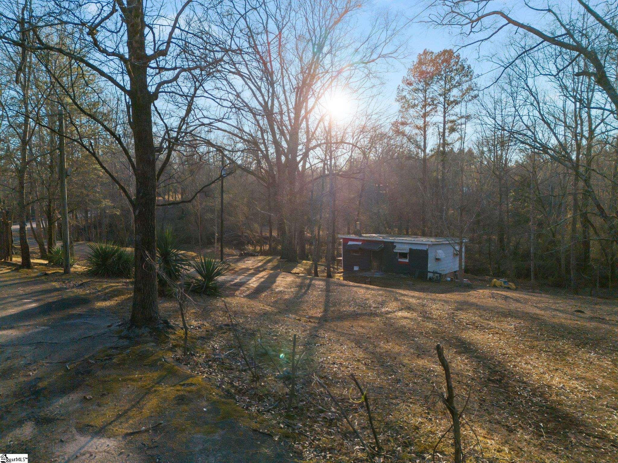 4815 Jug Factory Road Campobello, SC 29322 - Photo 5 of 28