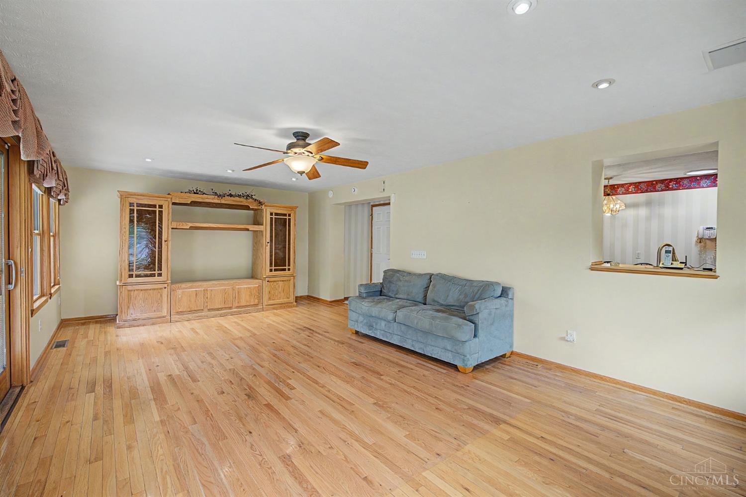 4595 Todd Road Franklin, OH 45005 - Photo 18 of 67 Gallery Image 18