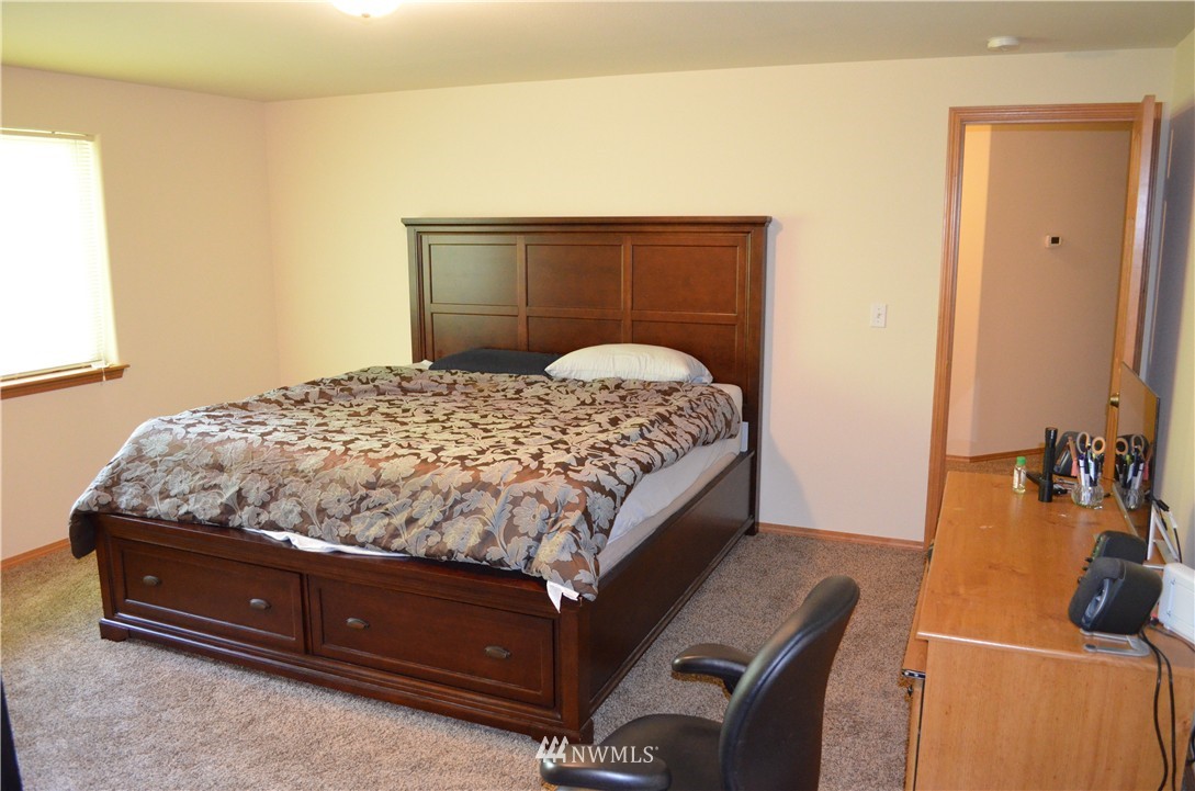 2581 Southwest Ritchie Drive Port Orchard, WA 98367 - Photo 17 of 22 Gallery Image 17