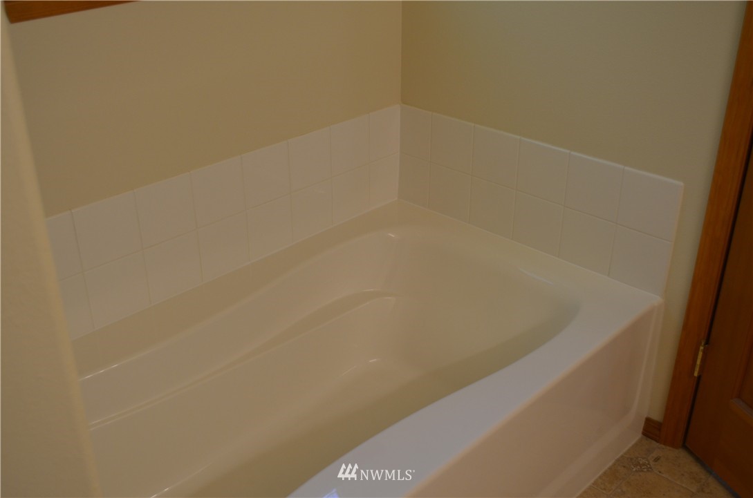 2581 Southwest Ritchie Drive Port Orchard, WA 98367 - Photo 19 of 22 Gallery Image 19