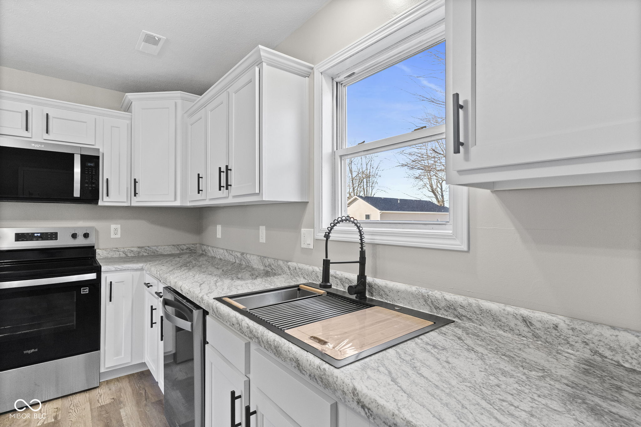 230 South 4th Street Austin, IN 47102 - Photo 9 of 24