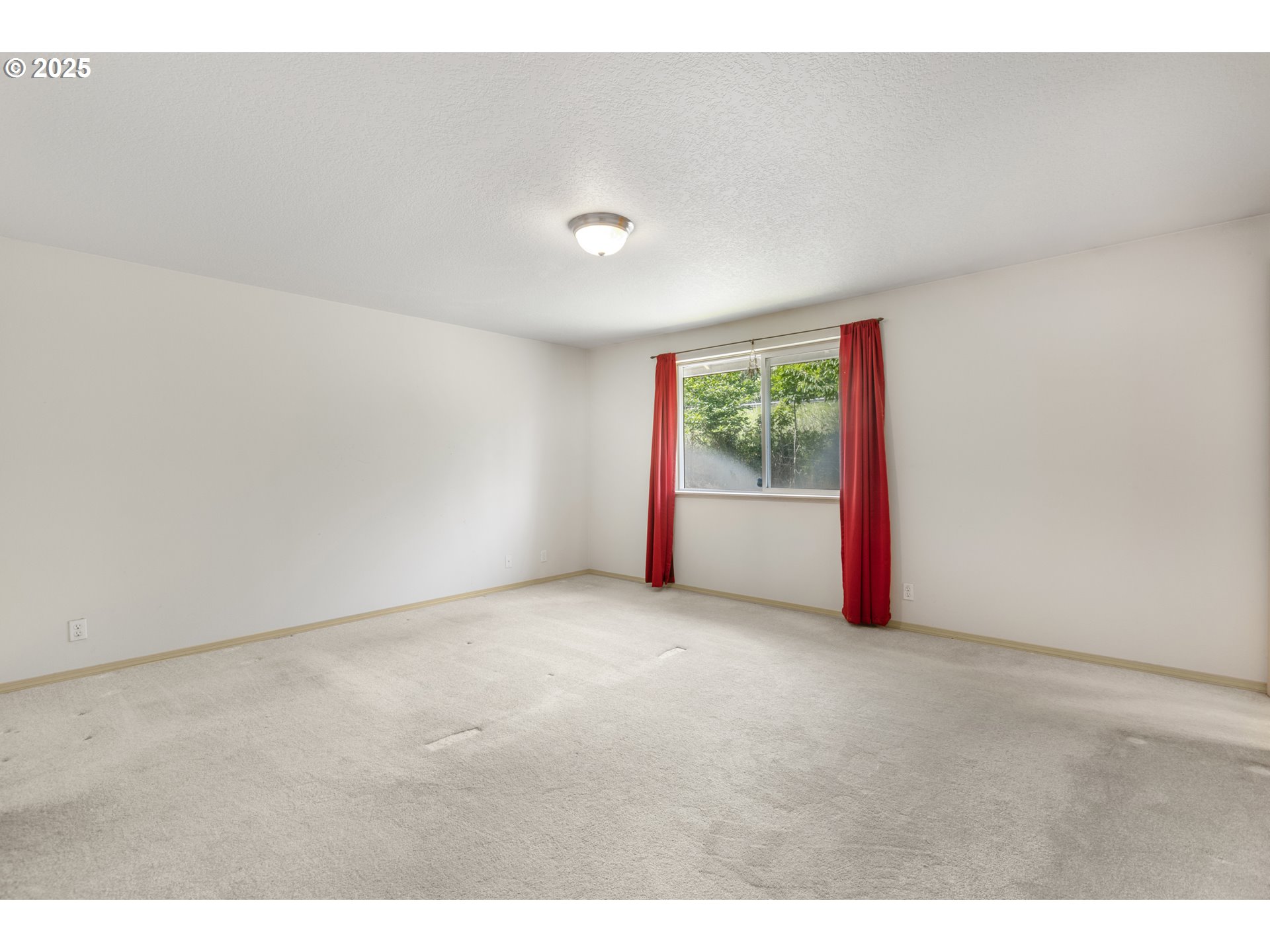 5580 Franklin Boulevard Eugene, OR 97403 - Photo 17 of 37