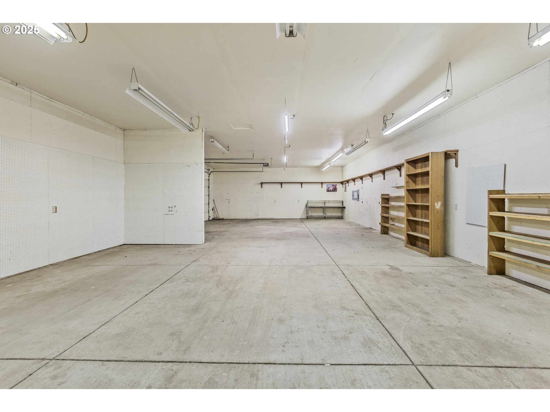 5580 Franklin Boulevard Eugene, OR 97403 - Photo 30 of 37