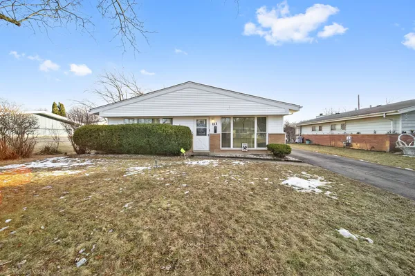 $215,000 | 113 Berry Street, Park Forest, IL 60466