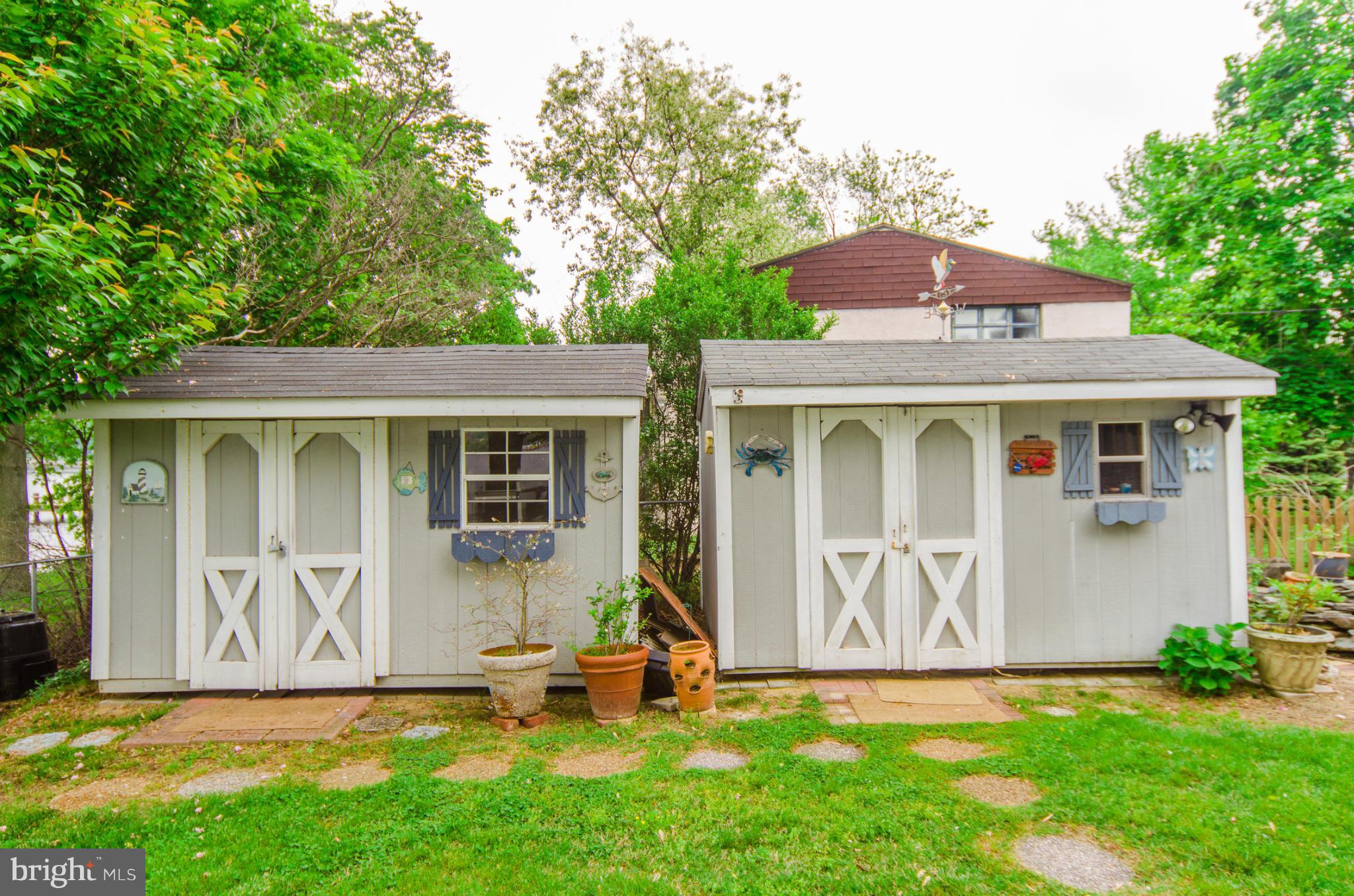 8620 Sandy Plains Road Baltimore, MD 21222 - Photo 23 of 30 a front view of house with yard