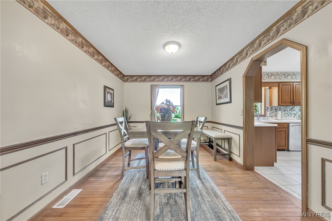 1845 Maxon Road Bennington, NY 14011 - Photo 21 of 50 Diningroom