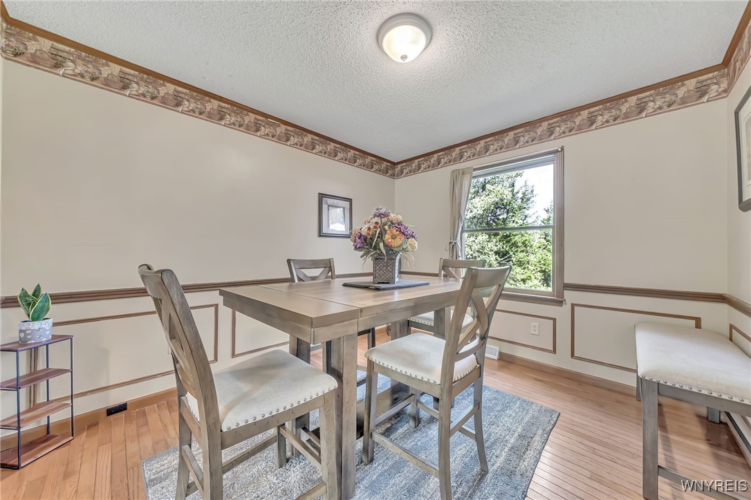 1845 Maxon Road Bennington, NY 14011 - Photo 22 of 50 Diningroom