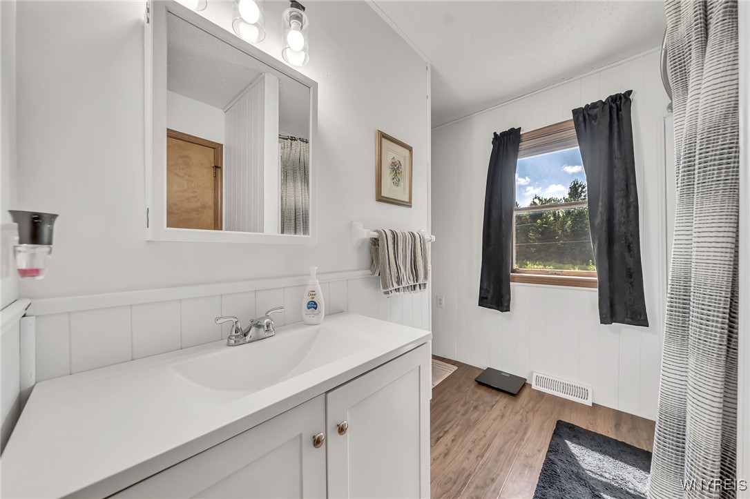 1845 Maxon Road Bennington, NY 14011 - Photo 39 of 50 Upstairs Bath