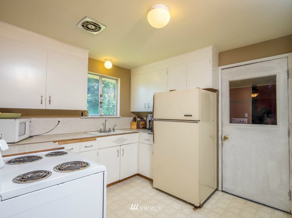 18426 Tualco Road Monroe, WA 98272 - Photo 10 of 19