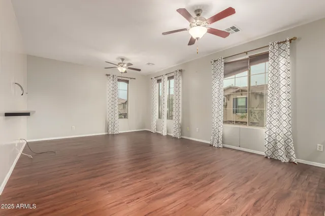 $2,300 | 3078 South Southwind Drive, Gilbert, AZ 85295