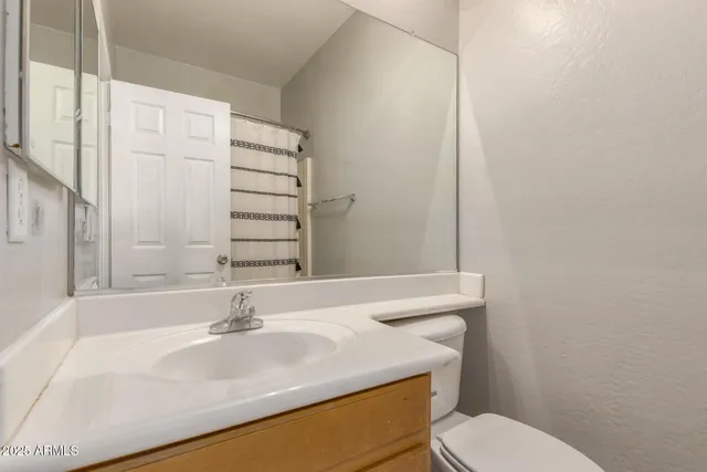 $2,300 | 3078 South Southwind Drive, Gilbert, AZ 85295