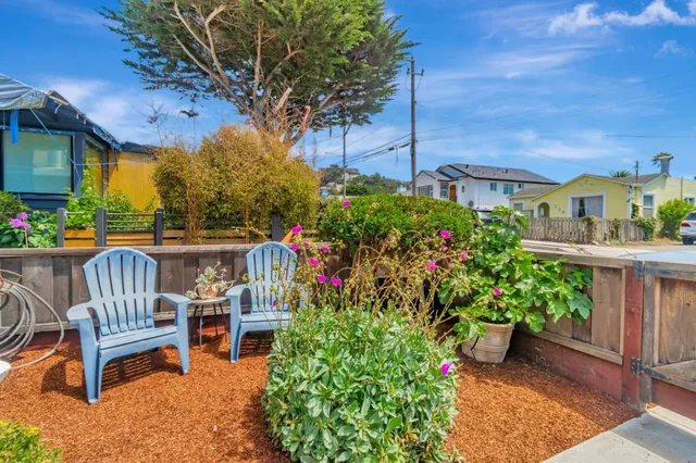 $950,000 | 131 Carmel Avenue, Pacifica, CA 94044