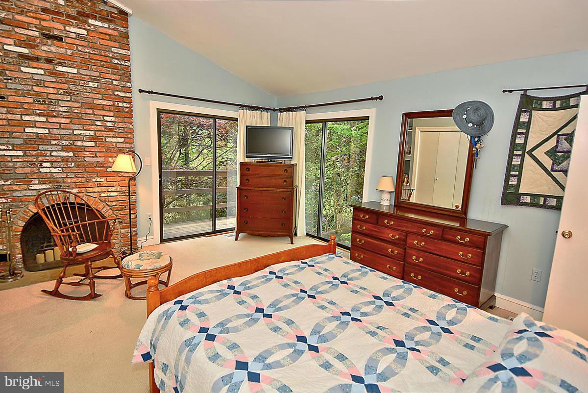 10809 Nicholsridge Road Great Falls, VA 22066 - Photo 13 of 20 Bedroom (Master)