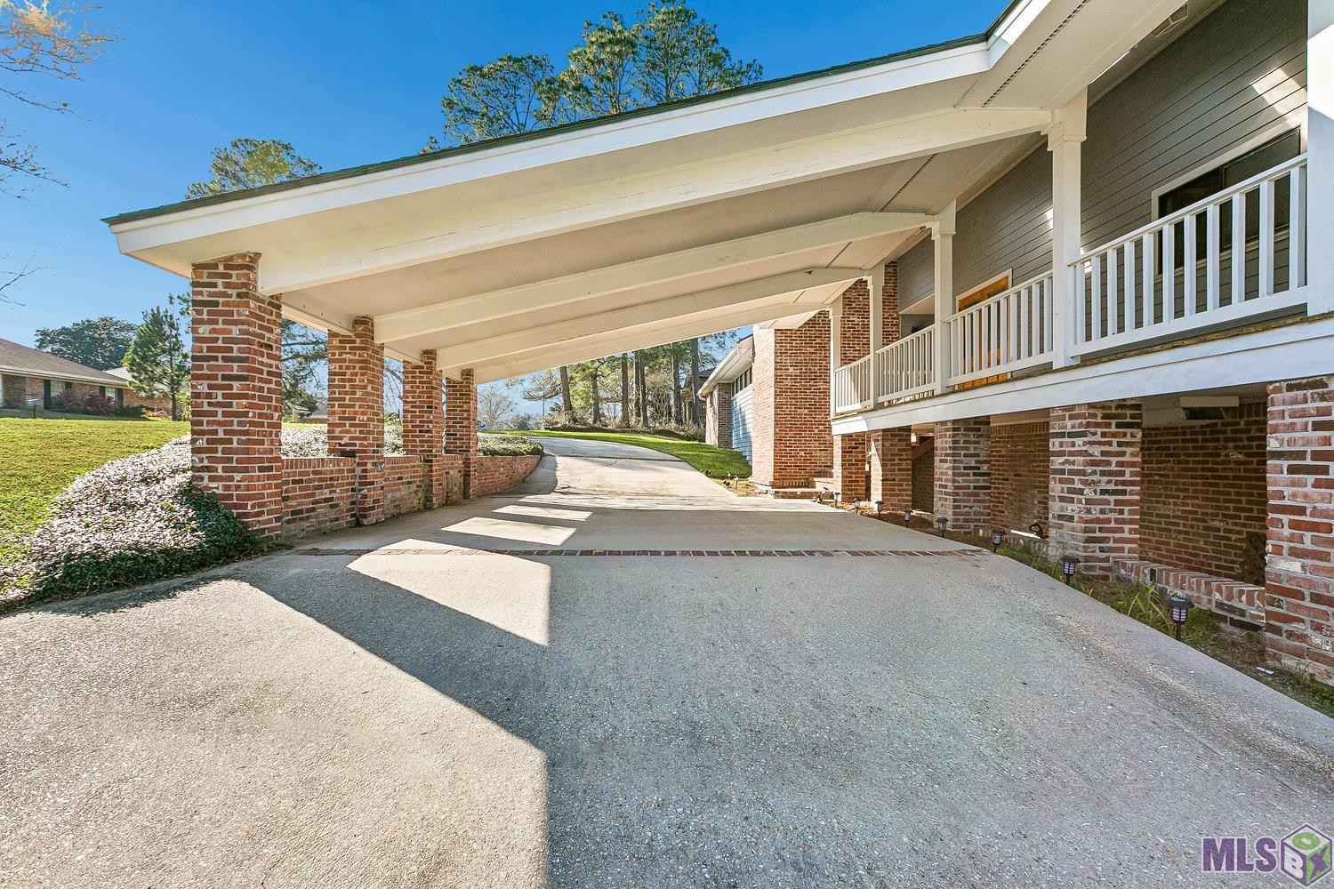 11675 Rue De Tonti Baton Rouge, LA 70810 - Photo 34 of 42 Port Cochere