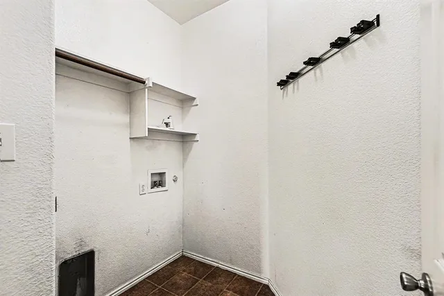 $279,000 | 709 Ridgewater Trail, Fort Worth, TX 76131