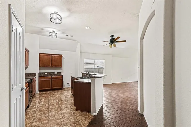 $279,000 | 709 Ridgewater Trail, Fort Worth, TX 76131