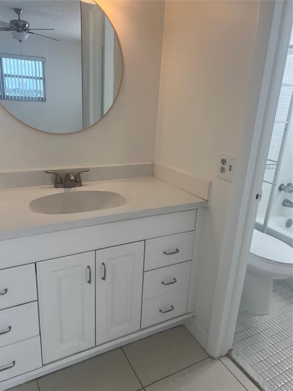 400 North Surf Road, Unit 806 Hollywood, FL 33019 - Photo 23 of 41 a bathroom with a sink and a mirror