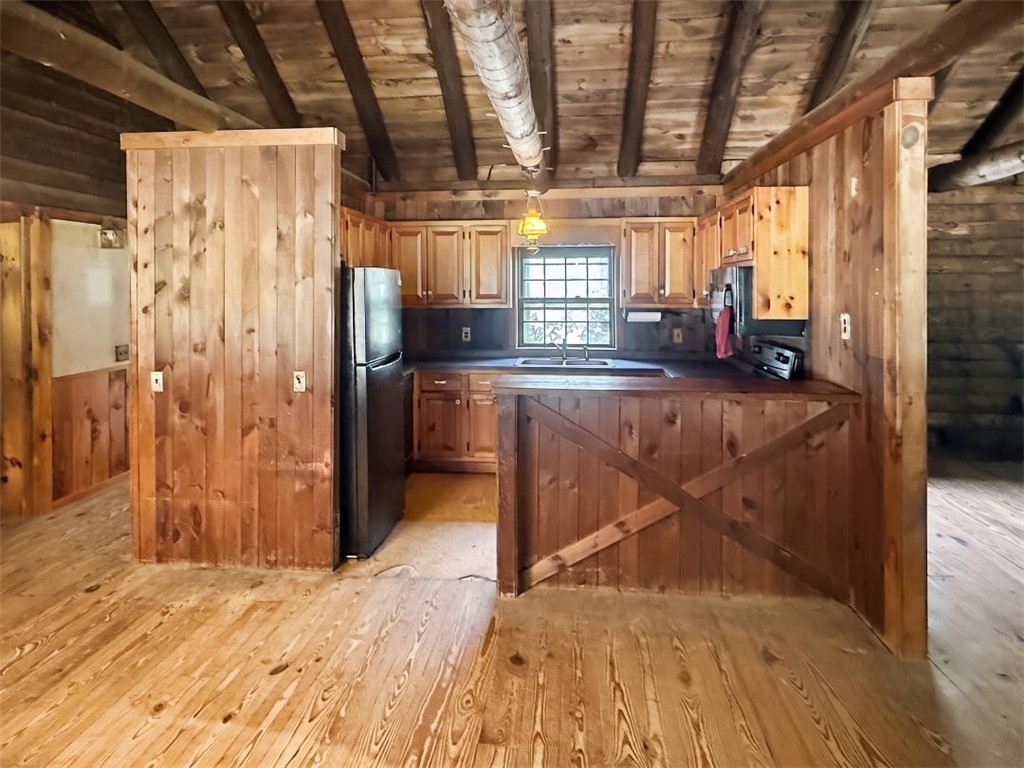 369 Cooper Hill Road Burrillville, RI 02839 - Photo 6 of 18 Gallery Image 6