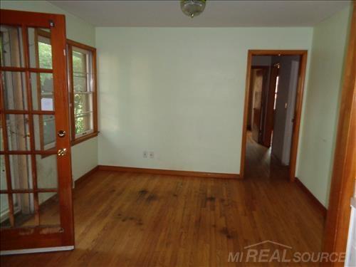 51221 Shelby Road Utica, MI 48316 - Photo 5 of 14