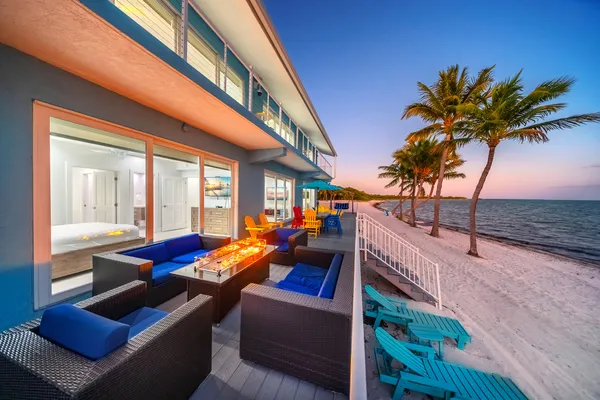 $19,750,000 | 15760 Old State Road 4a, Sugarloaf, FL 33042