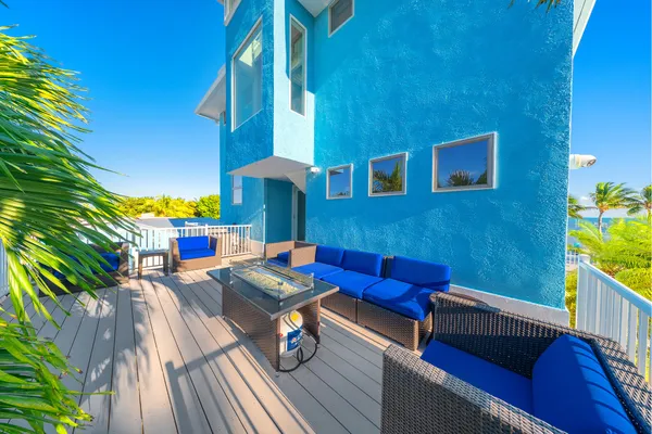 $19,750,000 | 15760 Old State Road 4a, Sugarloaf, FL 33042