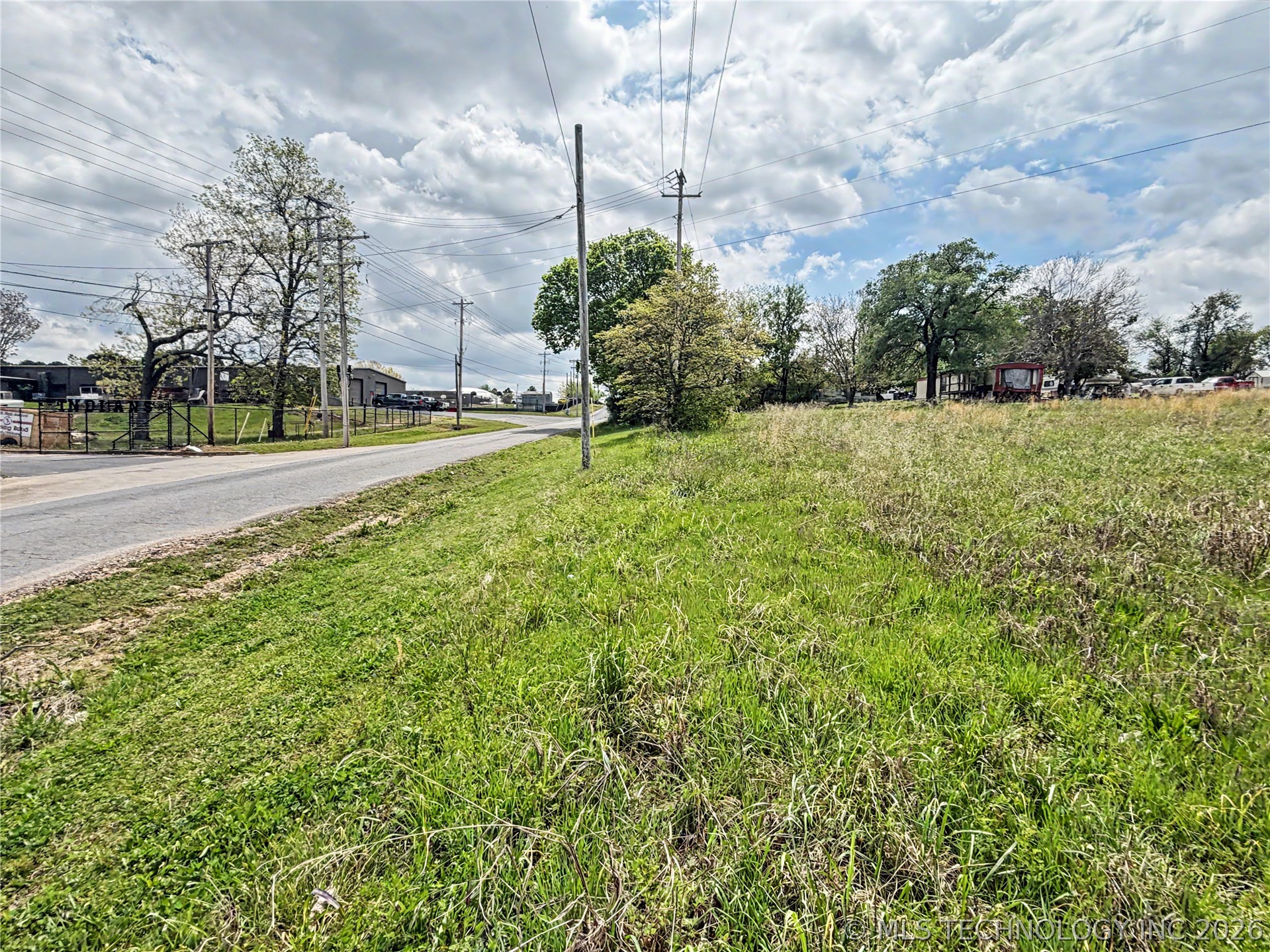 83048 South 4700 Road Stilwell, OK 74960 - Photo 18 of 32 Gallery Image 18