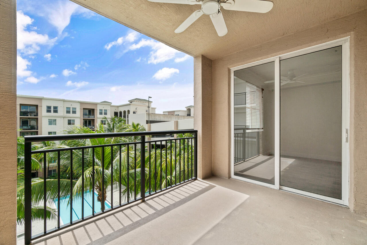 1660 Renaissance Commons Boulevard, Unit 2524 Boynton Beach, FL 33426 - Photo 25 of 38 020-1660RenaissanceCommonsBoulevard-Boyn