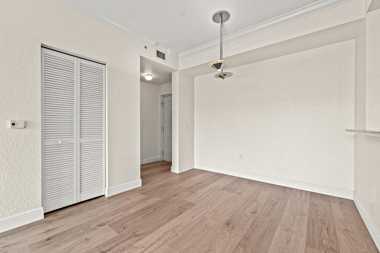 1660 Renaissance Commons Boulevard, Unit 2524 Boynton Beach, FL 33426 - Photo 9 of 38 010-1660RenaissanceCommonsBoulevard-Boyn