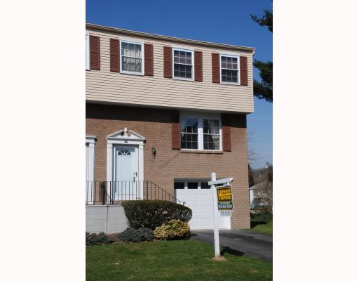 5 A Springwood Square Harwick, PA 15049 - Photo 1 of 12 Exterior Front.