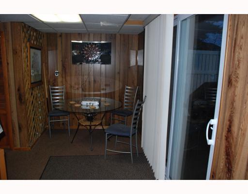 5 A Springwood Square Harwick, PA 15049 - Photo 12 of 12 Den/Family/Great Room.