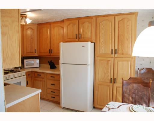 5 A Springwood Square Harwick, PA 15049 - Photo 6 of 12 Kitchen.