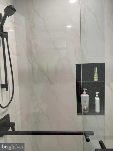 a close up view of washer and dryer