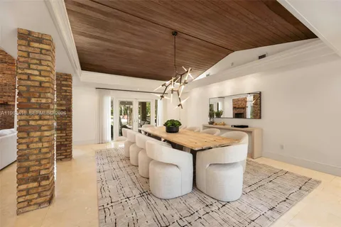 $18,500,000 | 9000 Arvida Drive, Coral Gables, FL 33156