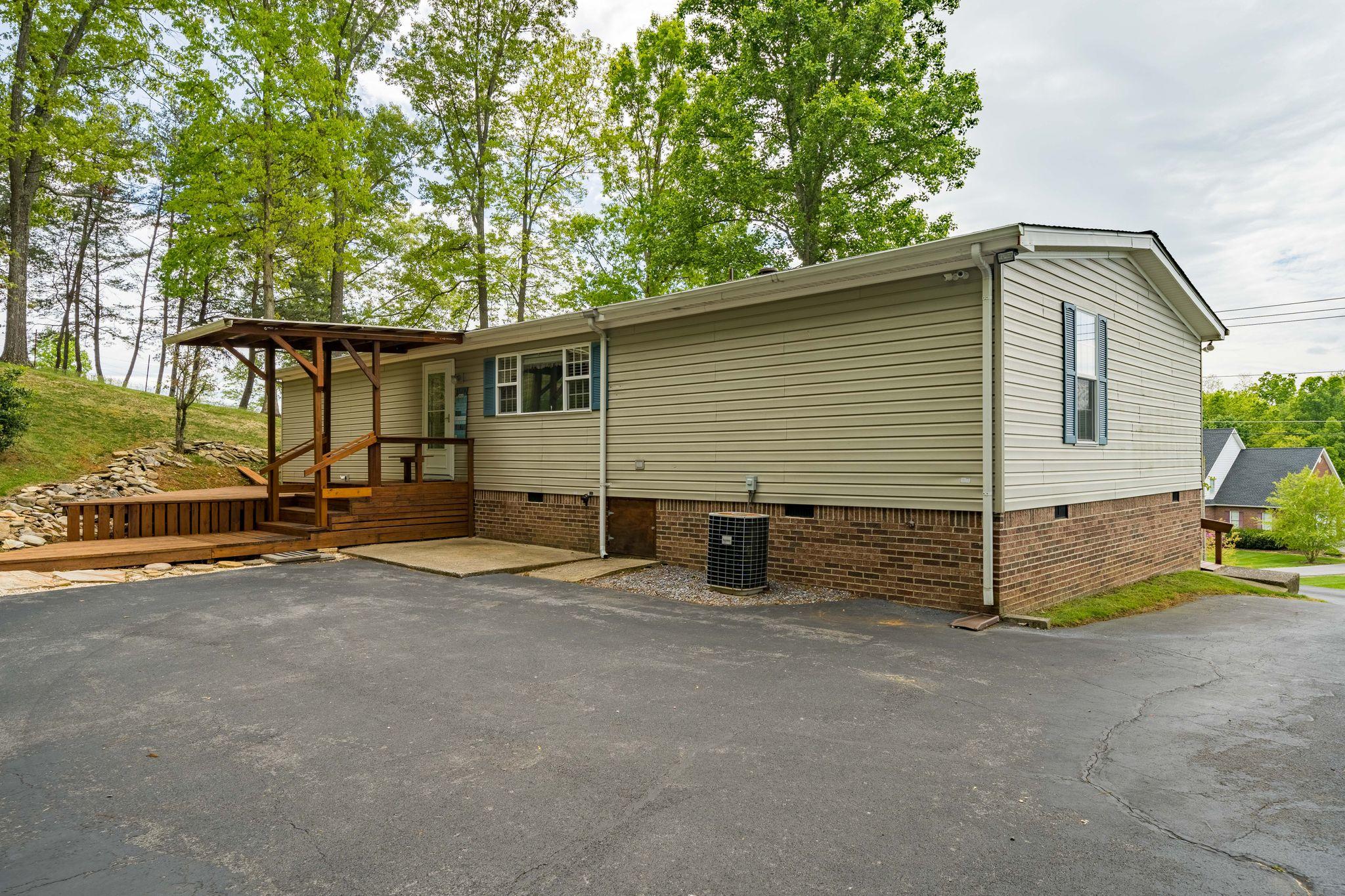 360 Boonesboro Road Gray, TN 37615 - Photo 37 of 47 360 Boonesboro Road, Gray TN (24 of 49)